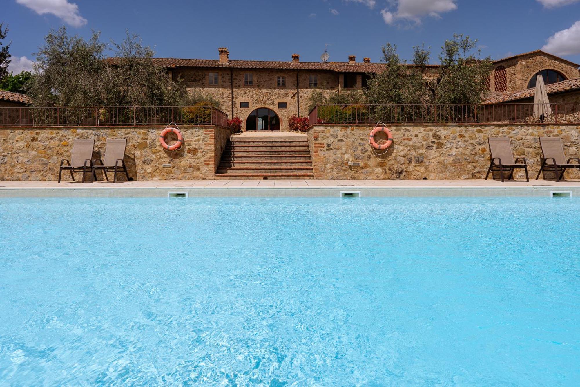 Villa Le Beringhe - Wine Pool & Relax Colle Val D'Elsa Dış mekan fotoğraf