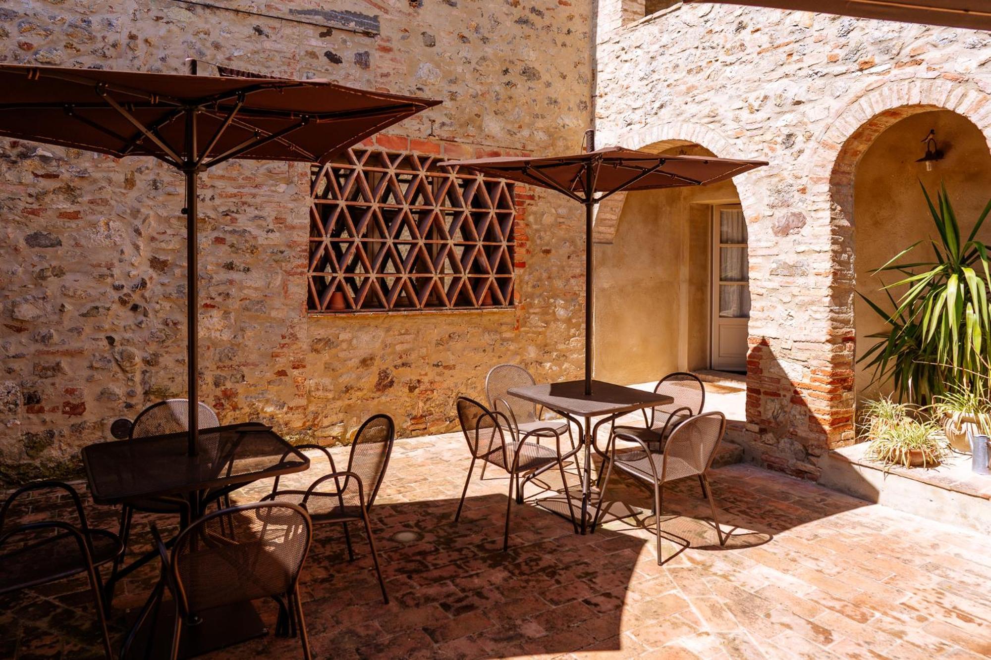 Villa Le Beringhe - Wine Pool & Relax Colle Val D'Elsa Dış mekan fotoğraf